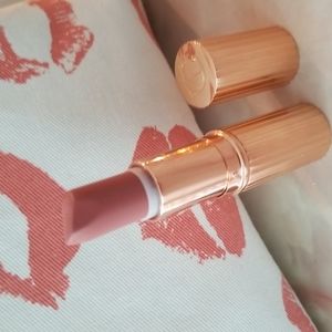 Charlotte Tilbury Lipstick Pillow Talk